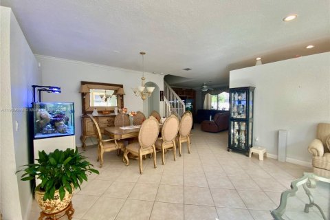 Casa en venta en Miramar, Florida, 4 dormitorios, 238.39 m2 № 1967443 - foto 6