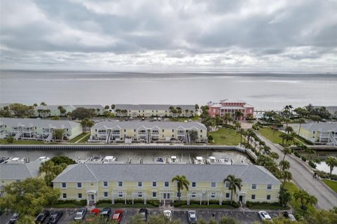 Condominio en venta en Saint Petersburg, Florida, 1 dormitorio, 76.46 m2 № 2206121 - foto 2