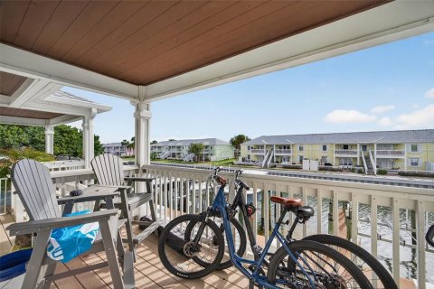 Condominio en venta en Saint Petersburg, Florida, 1 dormitorio, 76.46 m2 № 2206121 - foto 25