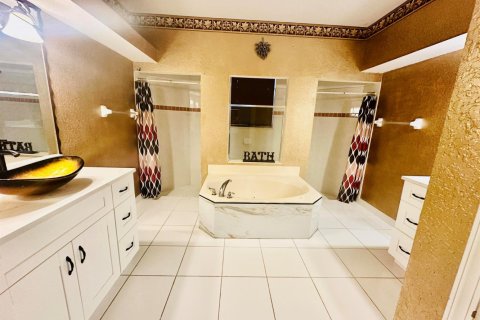 Casa en alquiler en West Palm Beach, Florida, 5 dormitorios, 245.63 m2 № 2245325 - foto 15