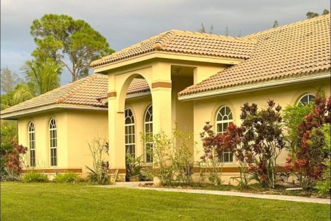 Casa en alquiler en West Palm Beach, Florida, 5 dormitorios, 245.63 m2 № 2245325 - foto 3