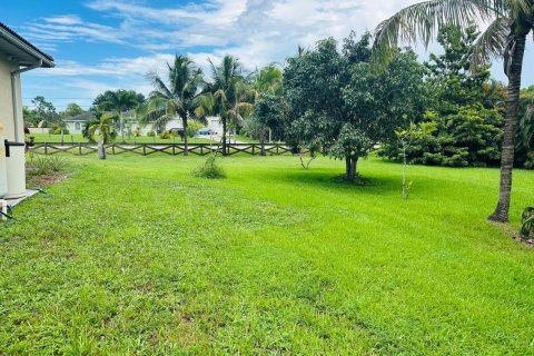 Casa en alquiler en West Palm Beach, Florida, 5 dormitorios, 245.63 m2 № 2245325 - foto 7