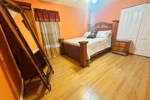 Casa en alquiler en West Palm Beach, Florida, 5 dormitorios, 245.63 m2 № 2245325 - foto 23