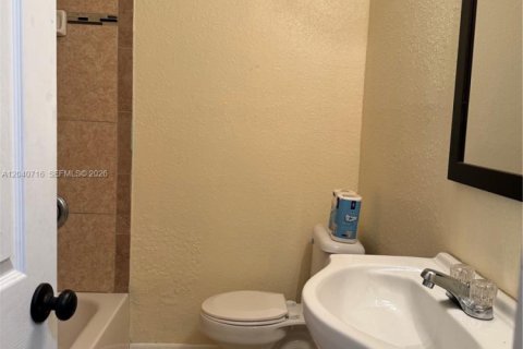 Villa ou maison à louer à Jacksonville, Floride: 3 chambres № 2087968 - photo 7