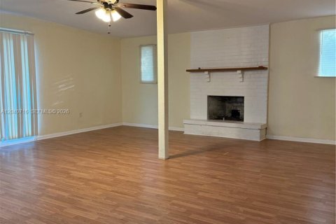 Villa ou maison à louer à Jacksonville, Floride: 3 chambres № 2087968 - photo 3