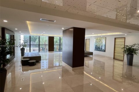 Condominio en alquiler en Miami, Florida, 2 dormitorios, 88.26 m2 № 1934170 - foto 19