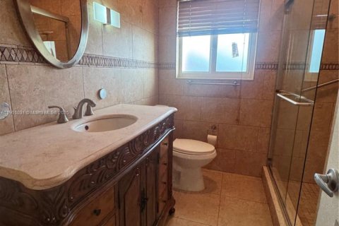 Commercial property in Miami, Florida 1 bedroom, 165.18 sq.m. № 1952232 - photo 8