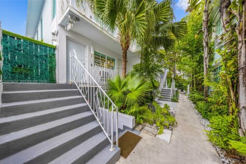Immobilier commercial à vendre à Miami Beach, Floride № 2257059 - photo 3