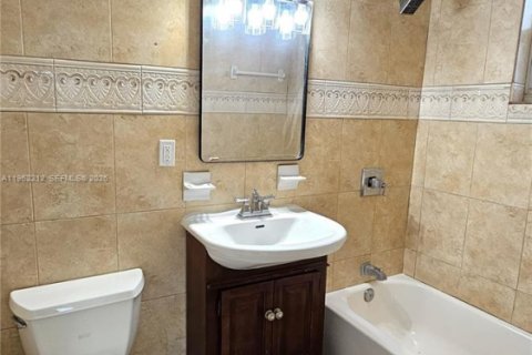 Снять в аренду коммерческую недвижимость в Майами, Флорида 4 спальни, 148.64м2, № 2006580 - фото 14