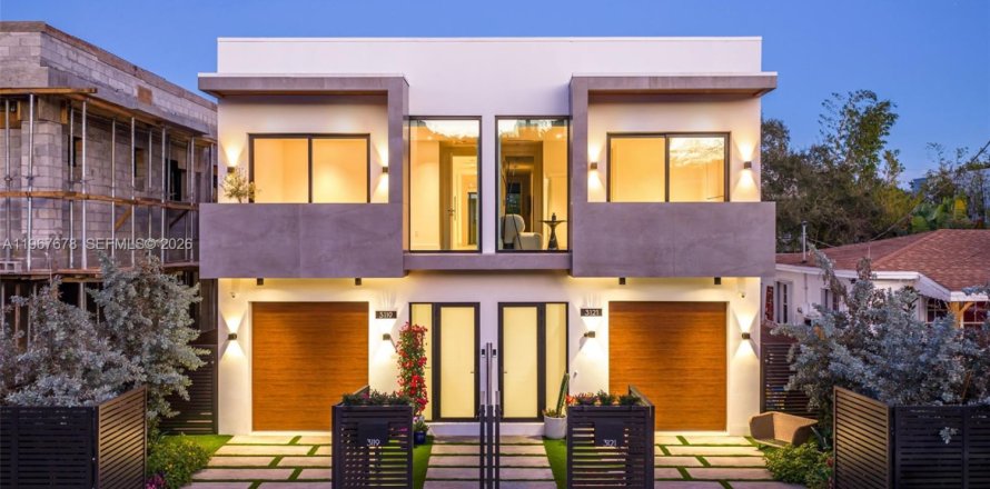 Touwnhouse à Miami, Floride 3 chambres, 196.02 m2 № 2032967