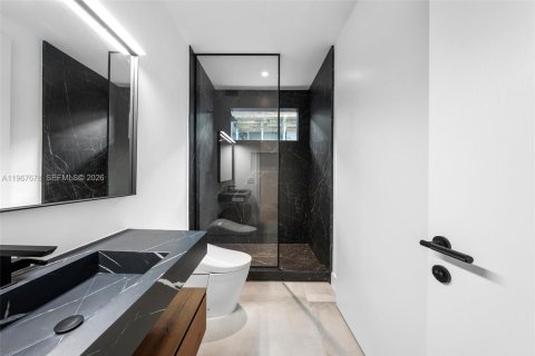 Touwnhouse à vendre à Miami, Floride: 3 chambres, 196.02 m2 № 2032967 - photo 27