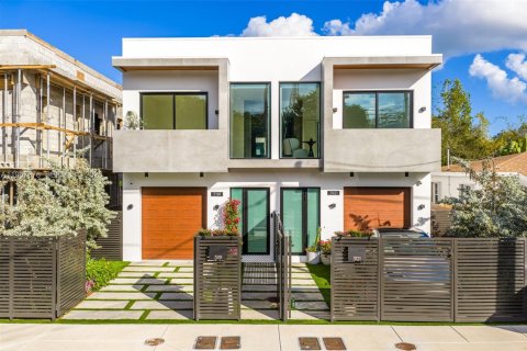 Touwnhouse à vendre à Miami, Floride: 3 chambres, 196.02 m2 № 2032967 - photo 8