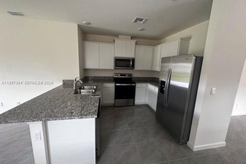 Villa ou maison à louer à Port St. Lucie, Floride: 3 chambres, 139.73 m2 № 2059289 - photo 5