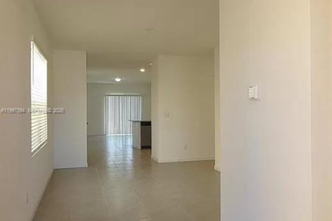 Villa ou maison à louer à Port St. Lucie, Floride: 3 chambres, 139.73 m2 № 2059289 - photo 6