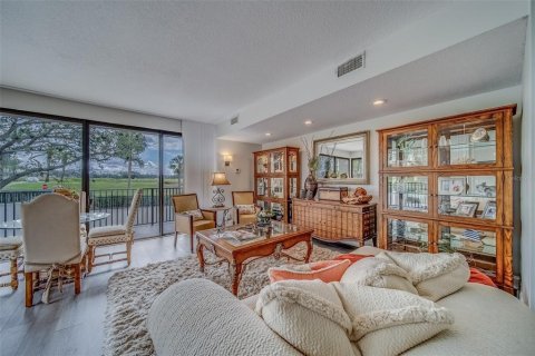 Condo in Belleair, Florida, 2 bedrooms  № 1532765 - photo 5