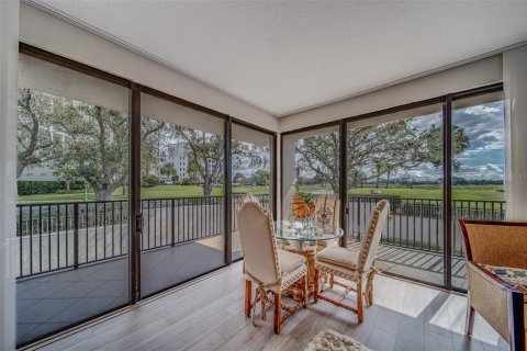Condo in Belleair, Florida, 2 bedrooms  № 1532765 - photo 2