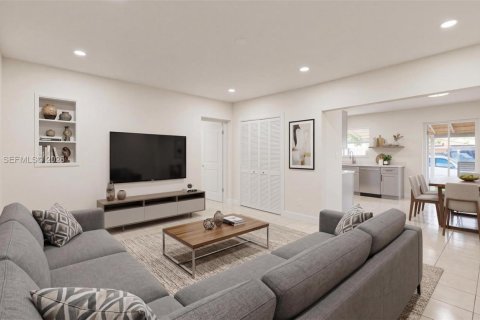 House in Miami, Florida 4 bedrooms, 117.06 sq.m. № 2243674 - photo 30