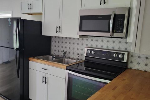 Adosado en venta en Kissimmee, Florida, 2 dormitorios, 63.55 m2 № 1914854 - foto 11