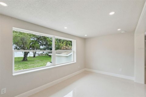 Villa ou maison à vendre à Leesburg, Floride: 2 chambres, 111.2 m2 № 2226153 - photo 28