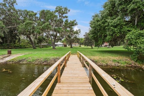Villa ou maison à vendre à Leesburg, Floride: 2 chambres, 111.2 m2 № 2226153 - photo 3