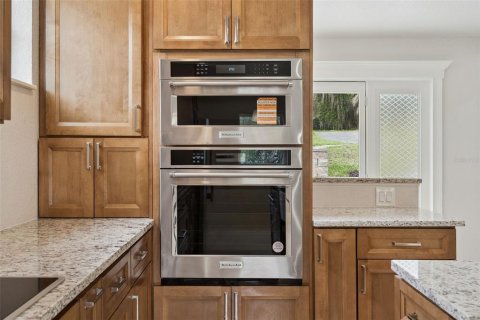 Villa ou maison à vendre à Leesburg, Floride: 2 chambres, 111.2 m2 № 2226153 - photo 12