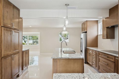 Villa ou maison à vendre à Leesburg, Floride: 2 chambres, 111.2 m2 № 2226153 - photo 7