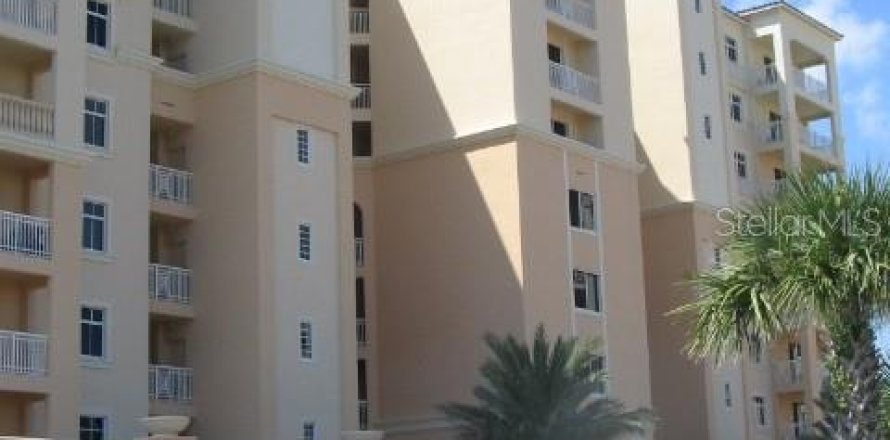 Condo in New Smyrna Beach, Florida, 2 bedrooms  № 2206423
