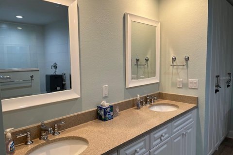 Condo in New Smyrna Beach, Florida, 2 bedrooms  № 2206423 - photo 20