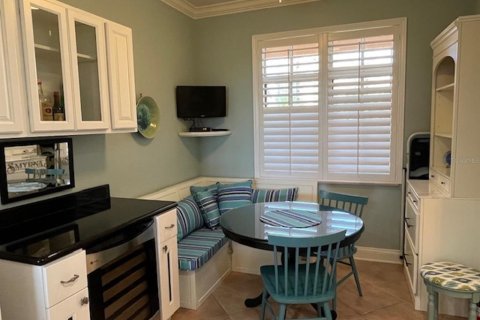 Condo in New Smyrna Beach, Florida, 2 bedrooms  № 2206423 - photo 4