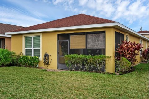 House in Kissimmee, Florida 2 bedrooms, 158.21 sq.m. № 1686950 - photo 2