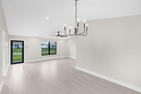 Купить виллу или дом в Лихай-Эйкерс, Флорида 3 спальни, № 1928359 - фото 18