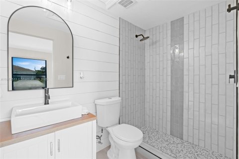 Купить виллу или дом в Лихай-Эйкерс, Флорида 3 спальни, № 1928359 - фото 28