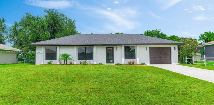 Дом в Лихай-Эйкерс, Флорида 3 спальни № 1928359