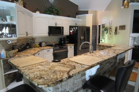 House in DeLand, Florida 4 bedrooms, 235.51 sq.m. № 1907552 - photo 21