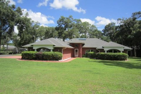 House in DeLand, Florida 4 bedrooms, 235.51 sq.m. № 1907552 - photo 1