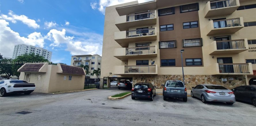 Condo à Miami, Floride, 2 chambres  № 1973514