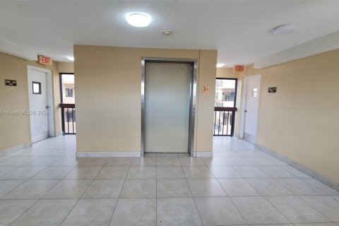 Copropriété à vendre à Miami, Floride: 2 chambres, 78.78 m2 № 1973514 - photo 5