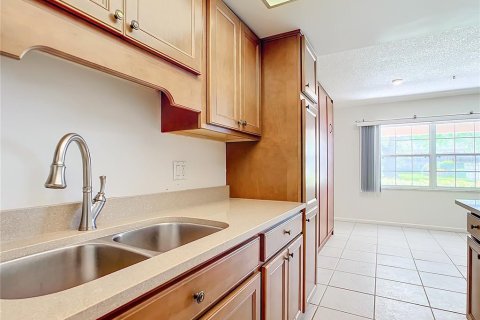 Condo in Saint Petersburg, Florida, 1 bedroom  № 1528031 - photo 7