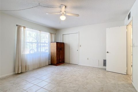 Condo in Saint Petersburg, Florida, 1 bedroom  № 1528031 - photo 18