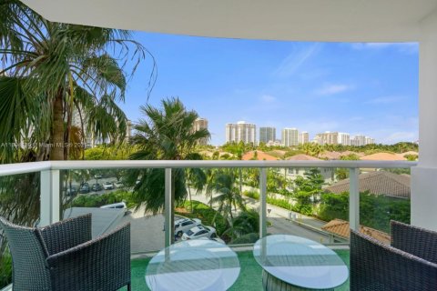 Condo in Sunny Isles Beach, Florida, 1 bedroom  № 2018442