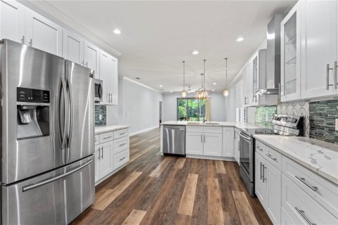 Villa ou maison à vendre à Apollo Beach, Floride: 3 chambres, 159.14 m2 № 1768115 - photo 3