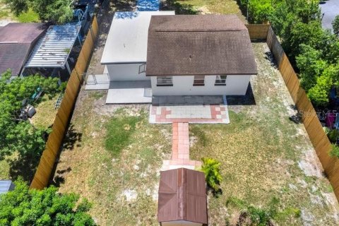 House in Tampa, Florida 3 bedrooms, 99.03 sq.m. № 2318602 - photo 20