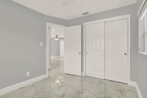 House in Tampa, Florida 3 bedrooms, 99.03 sq.m. № 2318602 - photo 16
