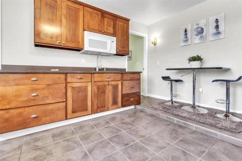 Casa en venta en Bunnell, Florida, 4 dormitorios, 184.6 m2 № 1803533 - foto 25