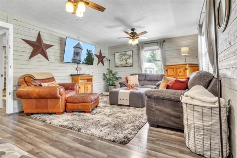 Casa en venta en Bunnell, Florida, 4 dormitorios, 184.6 m2 № 1803533 - foto 5
