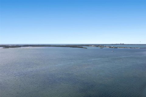 Copropriété à louer à Miami, Floride: 3 chambres, 205.59 m2 № 1966404 - photo 16