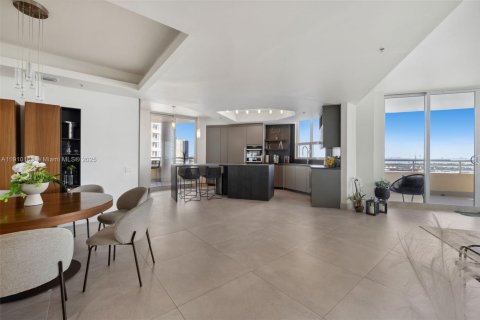 Copropriété à louer à Miami, Floride: 3 chambres, 205.59 m2 № 1966404 - photo 28