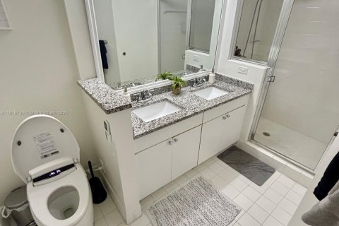 Copropriété à vendre à Sunny Isles Beach, Floride: 2 chambres, 103.68 m2 № 1772321 - photo 5