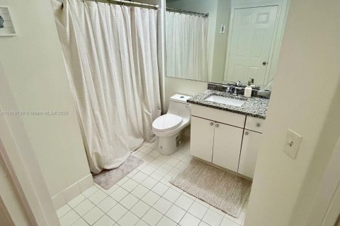 Copropriété à vendre à Sunny Isles Beach, Floride: 2 chambres, 103.68 m2 № 1772321 - photo 7