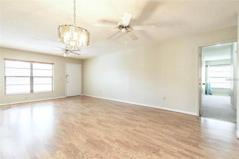 Copropriété à vendre à Tampa, Floride: 2 chambres, 95.88 m2 № 2107125 - photo 5